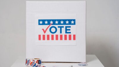 Šutaj Eštok žiada od Demokratov ospravedlnenie a úhradu nákladov za referendum