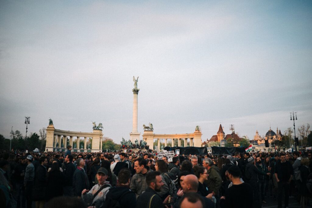 Fidesz zvolal masový protest proti Tiszou navrhovanej ústavnej zmene