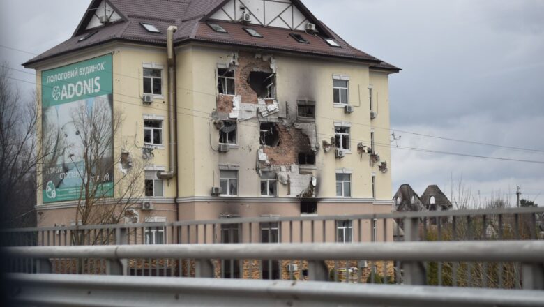 Medveď zaútočil na muža pred domom v Závažnej Porube, obec je v strehu