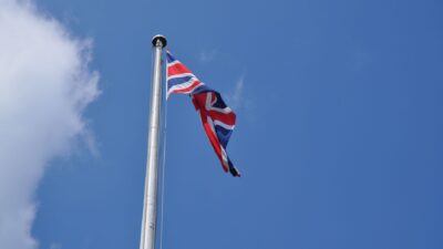 Británia sa pripája k obrovskej pôžičke EÚ pre Ukrajinu, posilní vojenskú podporu