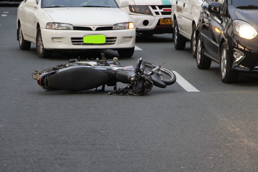 Poslanec Dávid Dej mal nehodu s motorkárom v Bratislave