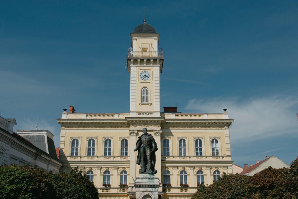 Rybníček obvinil Fica zo zbabelosti: Reformu verejnej správy necháva na samosprávy