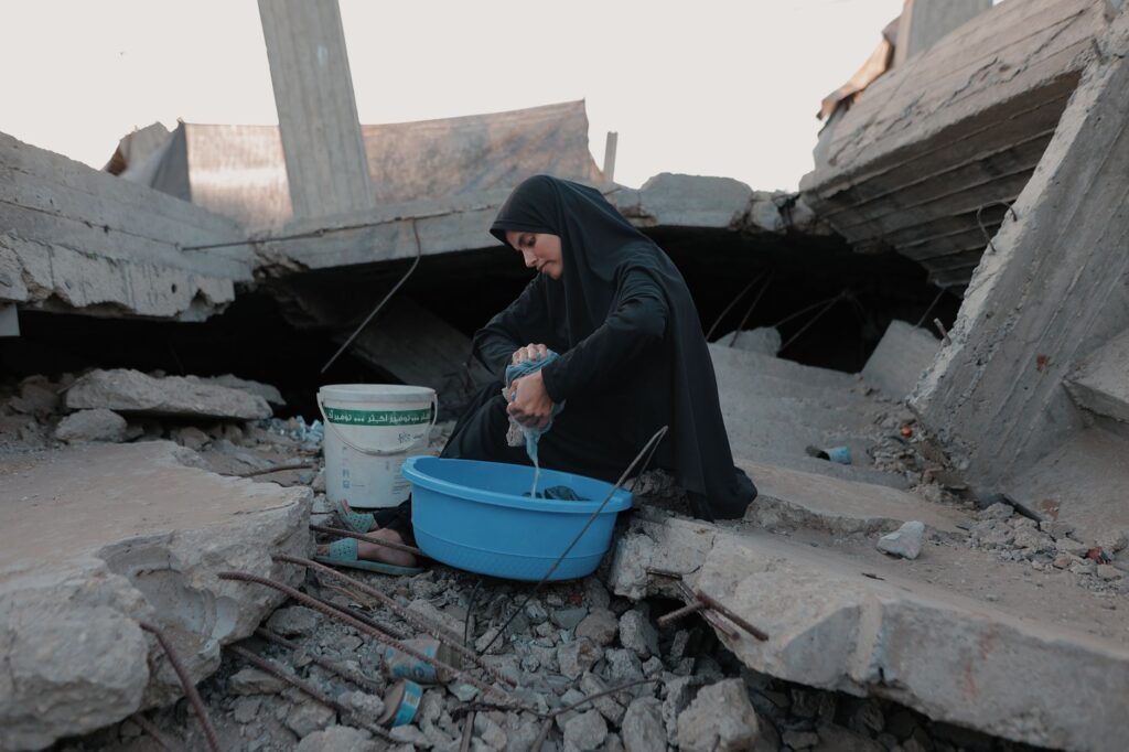 Hamas odmieta hovoriť o odzbrojení, kým neskončí vojna a Izrael nestiahne vojská