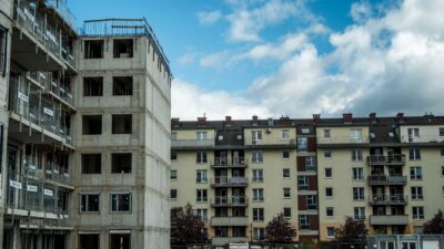 Realitné fondy vstupujú do nájomného bývania. Prinesú lacnejšie byty?