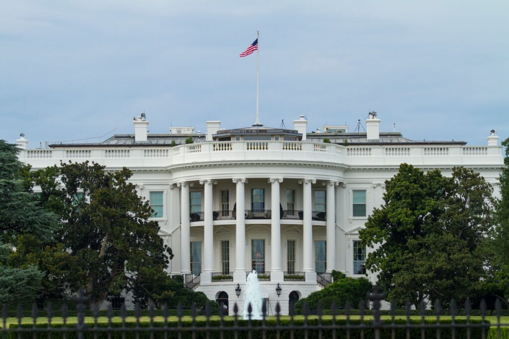 Biely dom rázne popiera konflikt medzi Trumpom a Hegsethom