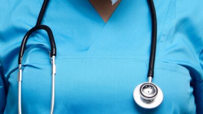 Americké úrady schválili prvú mRNA vakcínu proti chrípke od Moderny