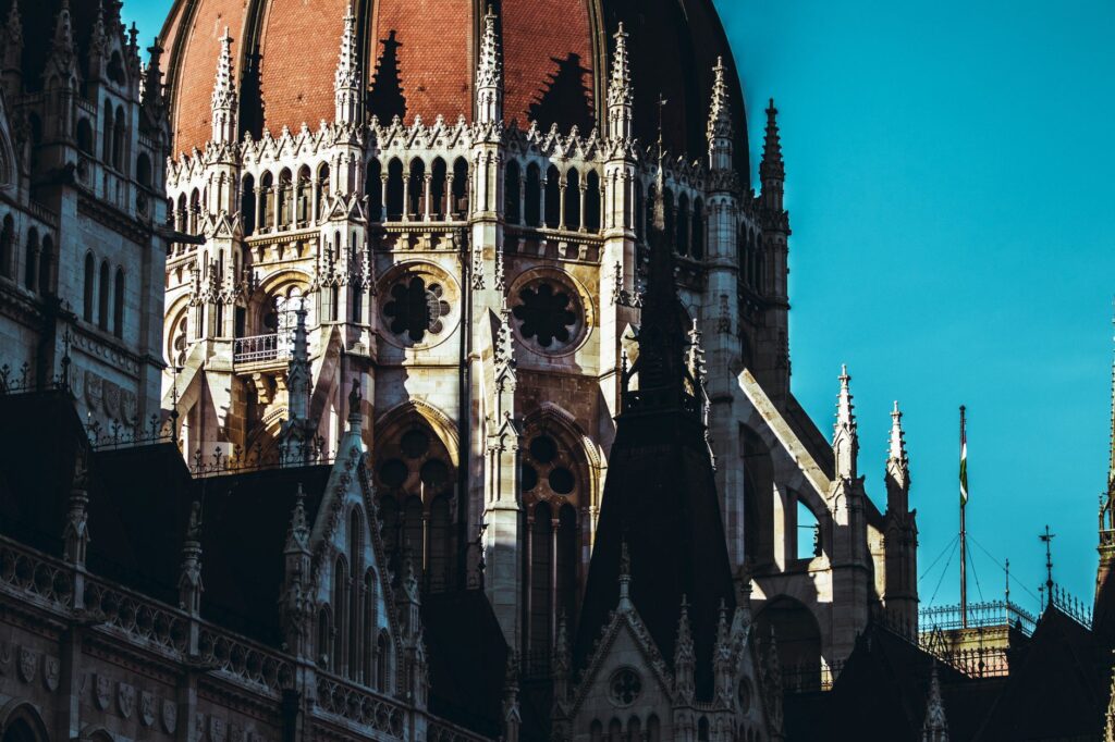 Maďarský parlament zvolí nového prezidenta už v utorok