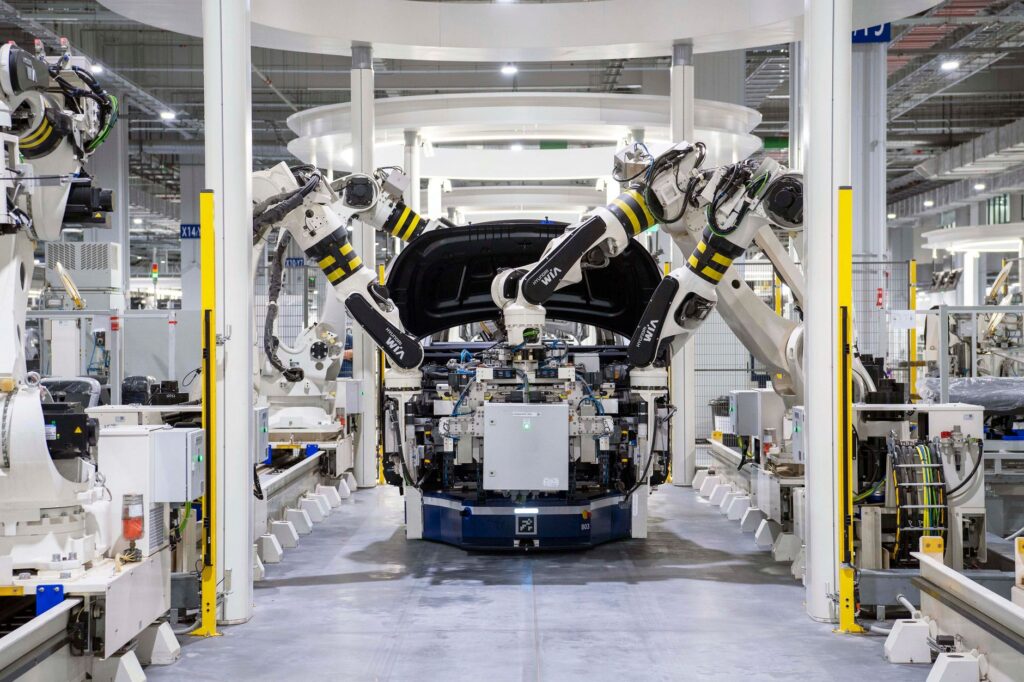 Volkswagen zatvára fabriky: Hrozí bratislavskému závodu likvidácia?