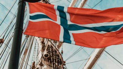 Nórsko v smútku: Kráľ Harald V. navždy odišiel, na trón nastúpil Haakon VIII.