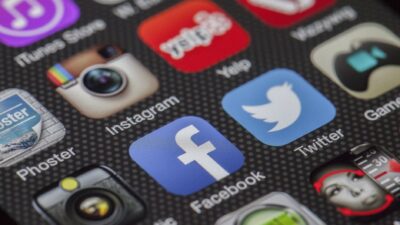Cifrová Ostrihoňová varuje: Vekový limit na sociálnych sieťach problém nevyrieši