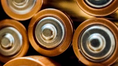 Solid-state batérie: prečo môžu zmeniť elektromobily aj smartfóny