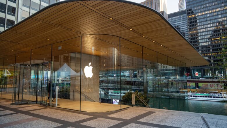 Apple žaluje OpenAI za krádež obchodných tajomstiev. Kandidáti vraj nosili na pohovory súčiastky nevydaných produktov