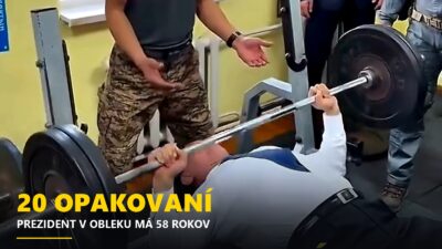 Mongolský prezident si v obleku ľahol na lavičku a dal dvadsať opakovaní. Má 58 rokov